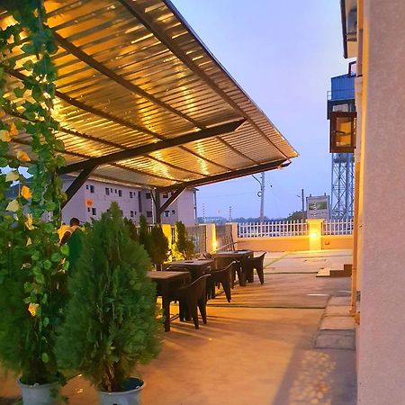 Greys House 19 Airport Hotel Абуджа Екстер'єр фото