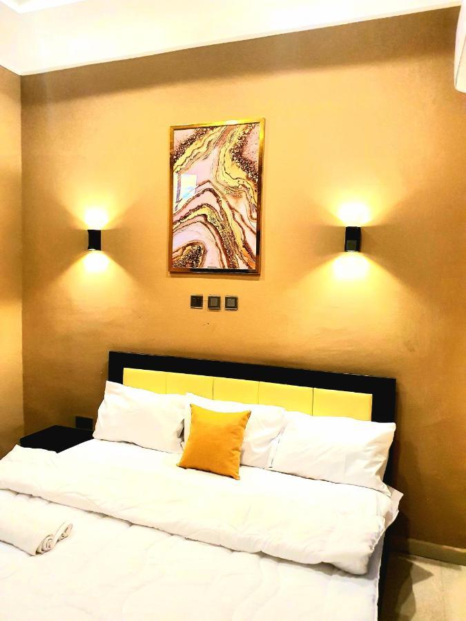Greys House 19 Airport Hotel Абуджа Екстер'єр фото